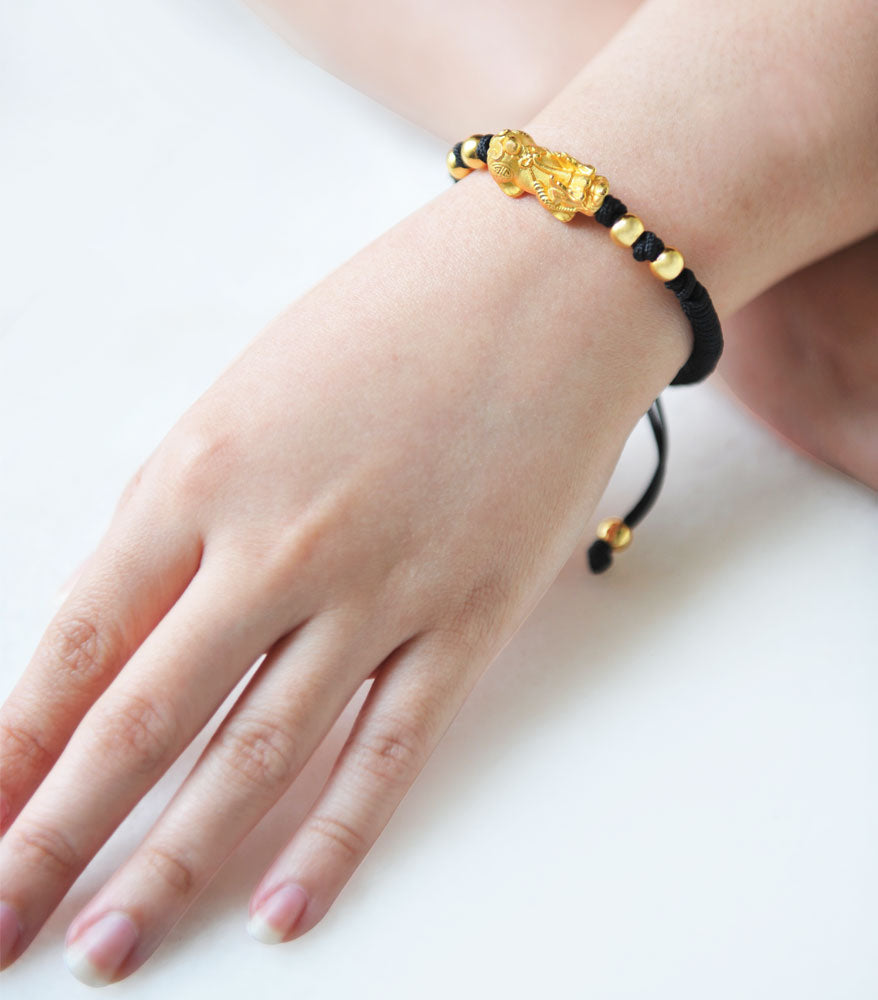 Black Piyao Bracelet Meaning Pi Yao Charm Bracelet (Black) –